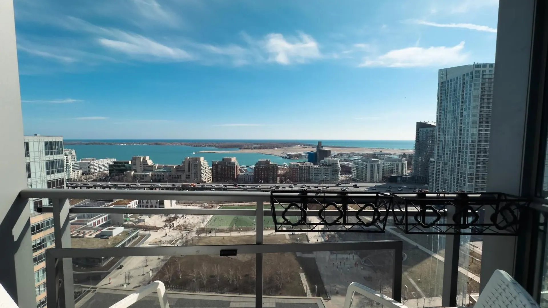 Appartement Luxurious 2 Beds Near Cn Tower Scotia Arena Rogers Centre & Free Parking à Toronto