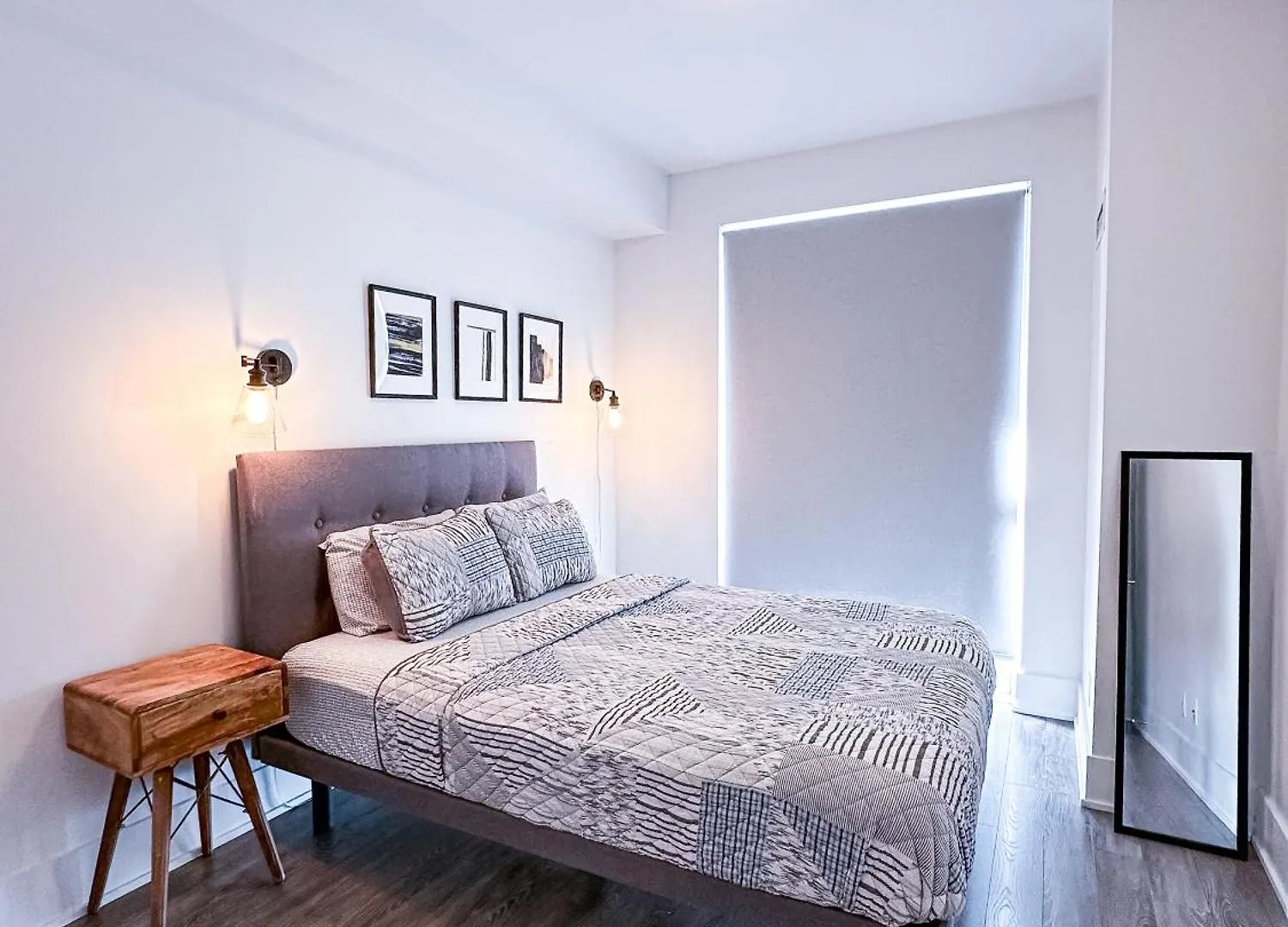 アパート トロントLuxurious 2 Beds Near Cn Tower Scotia Arena Rogers Centre & Free Parkingアパートメント